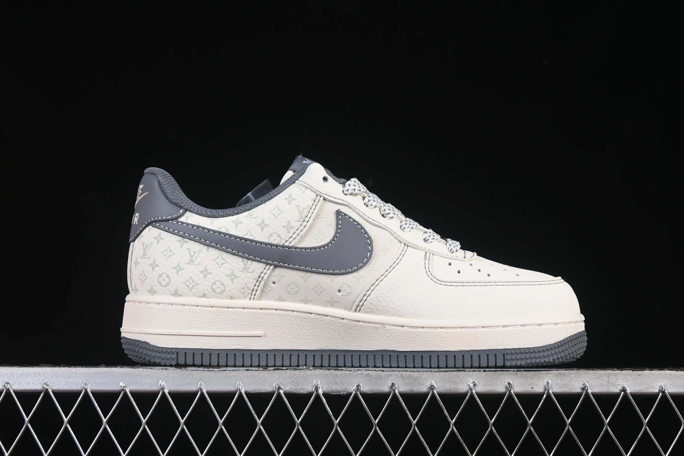 All categories Nk Air Force 1 Air Force series Nk Air Force 1 Low Air Force low-top Nike Air Force 1'07 Low LV joint beige woven label Air Force 1 low-top casual sneakers CX5050-Y08